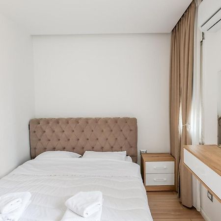 Premium Apartment In The Center Tirana Exterior photo