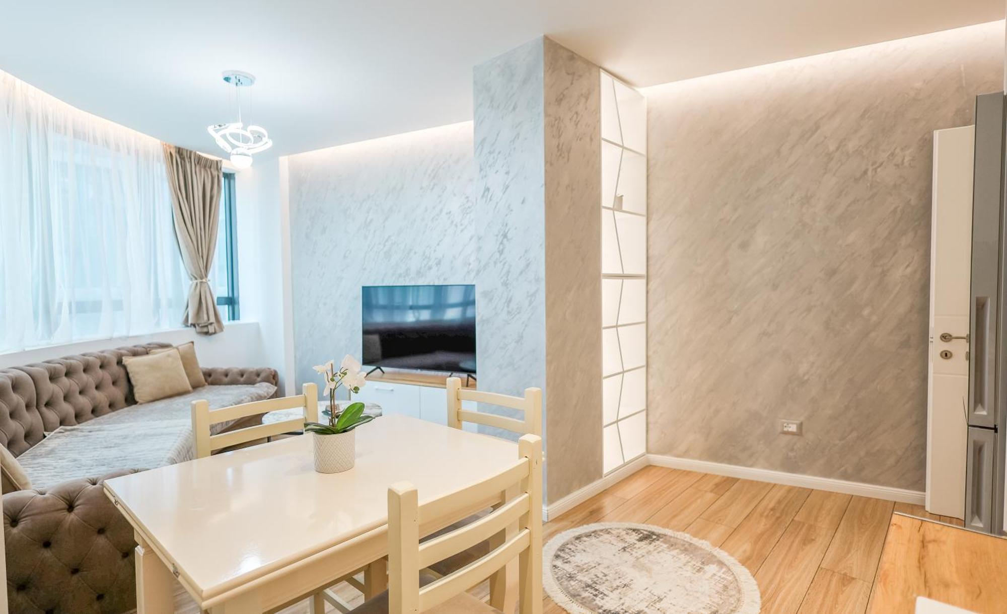 Premium Apartment In The Center Tirana Exterior photo