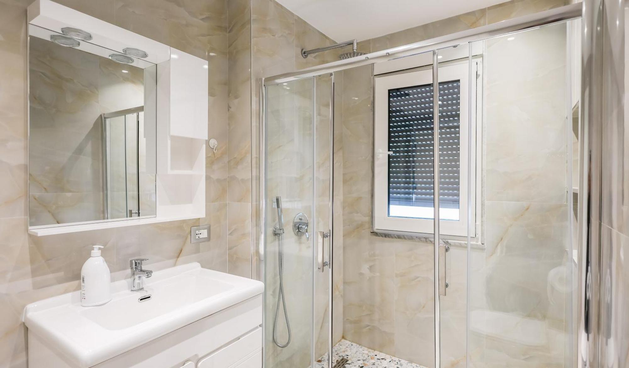 Premium Apartment In The Center Tirana Exterior photo