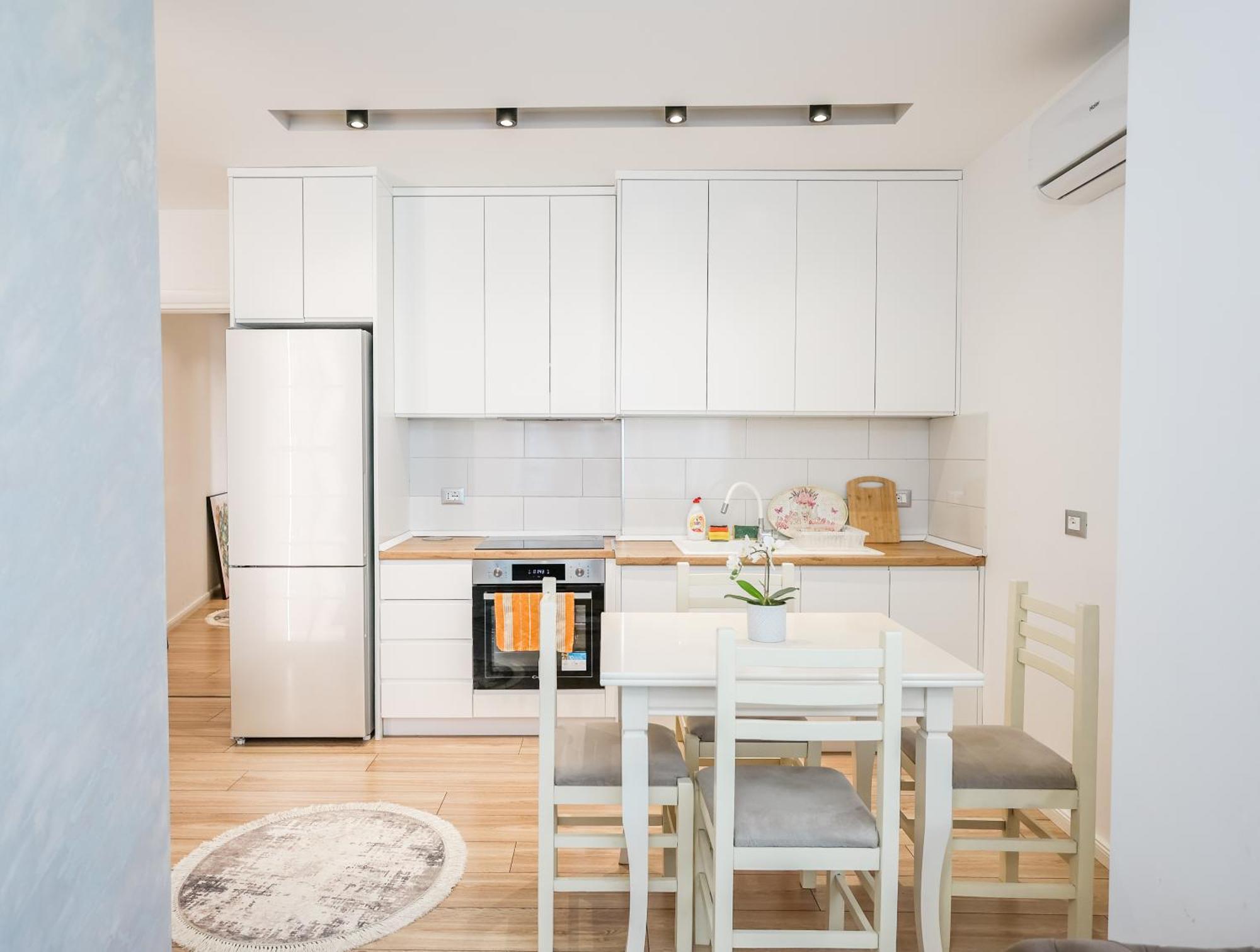Premium Apartment In The Center Tirana Exterior photo